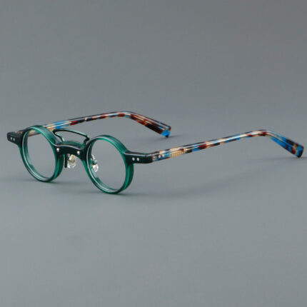 Fashionable retro frame lenses for men and women