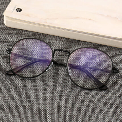 Radiation and blue light protection goggles