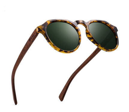 Polarized sunglasses. Fashionable round glasses for men and women