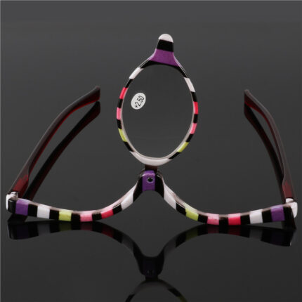 Rotative reading glasses. Lecture glasses with simple glass mount