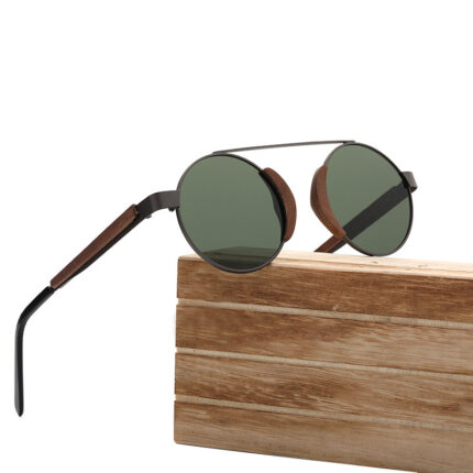 Retro-style bamboo sunglasses for men and women