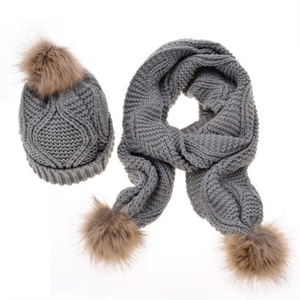 Hat set with scarf