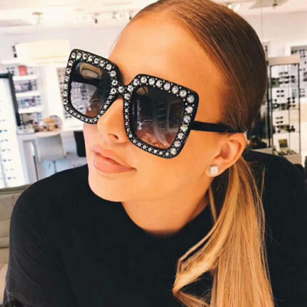 Trendy red mesh sunglasses for women