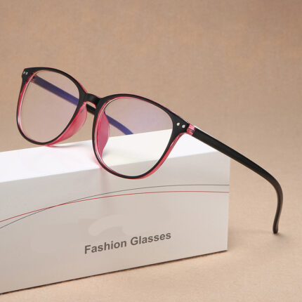 Fashionable anti-blue light presbyopic fashion glasses for women