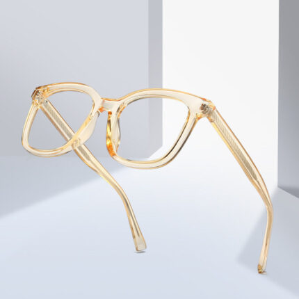 Trendy anti-blue light glasses for men and women