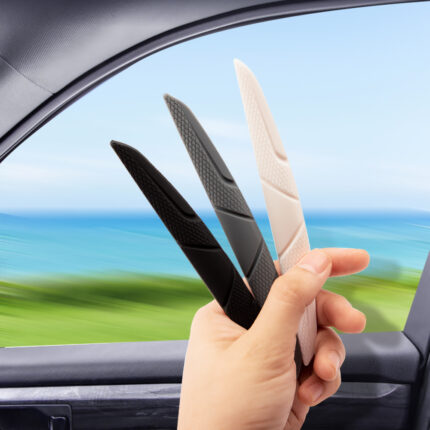 Silicone thickening of the anti-collision strip on car doors