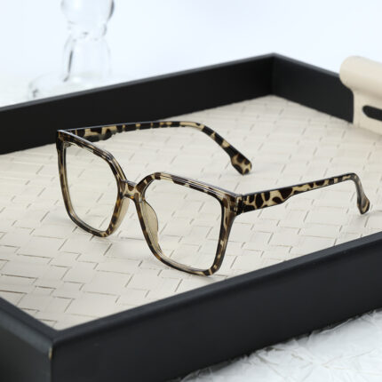 Small-frame glasses in a casual style