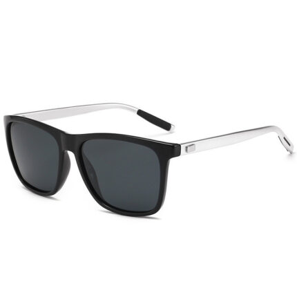 Fashionable polarized men’s sunglasses and night vision